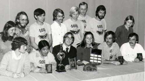 1976 soil judging team sitting at table